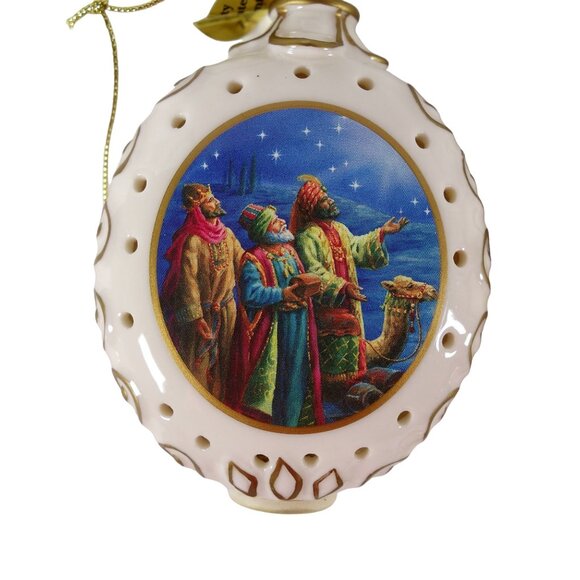 Vintage Danbury Mint Nativity Illuminated Christmas Holiday Ornaments Lot of 5 - Picture 2 of 9